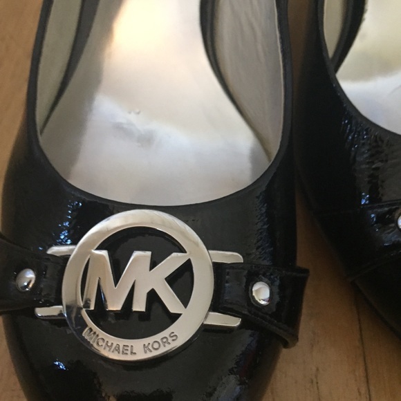 Michael Kors black heels - Picture 2 of 5